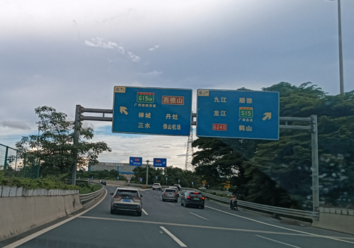 繁华与宁静交织：佛山市顺德区天宁路